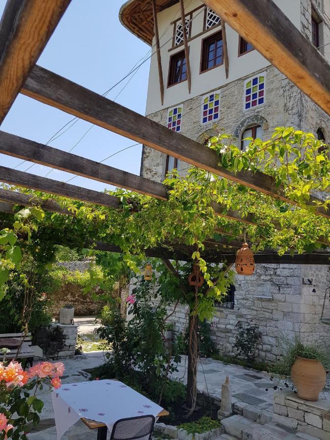 Konaku Guest House Gjirokastër Exterior foto